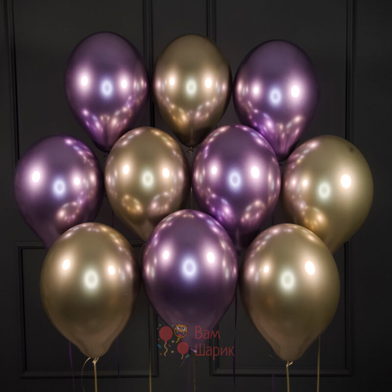 Облако фиолетовых и золотых хромированных шаров