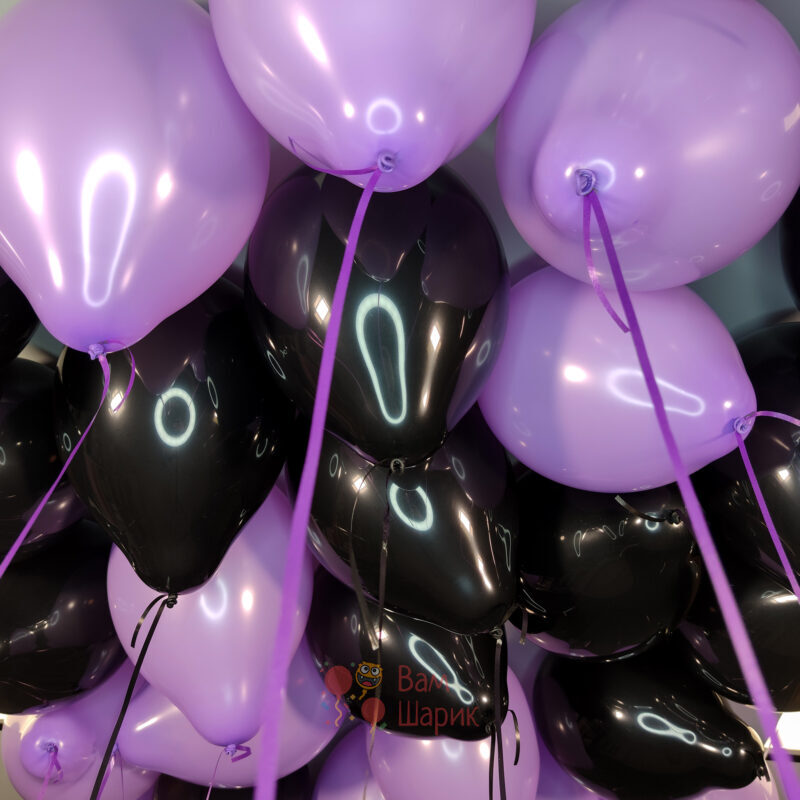 Облако черных и фиолетовых шаров