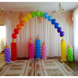 Оформление детского сада арка из шаров "Карандаши"
